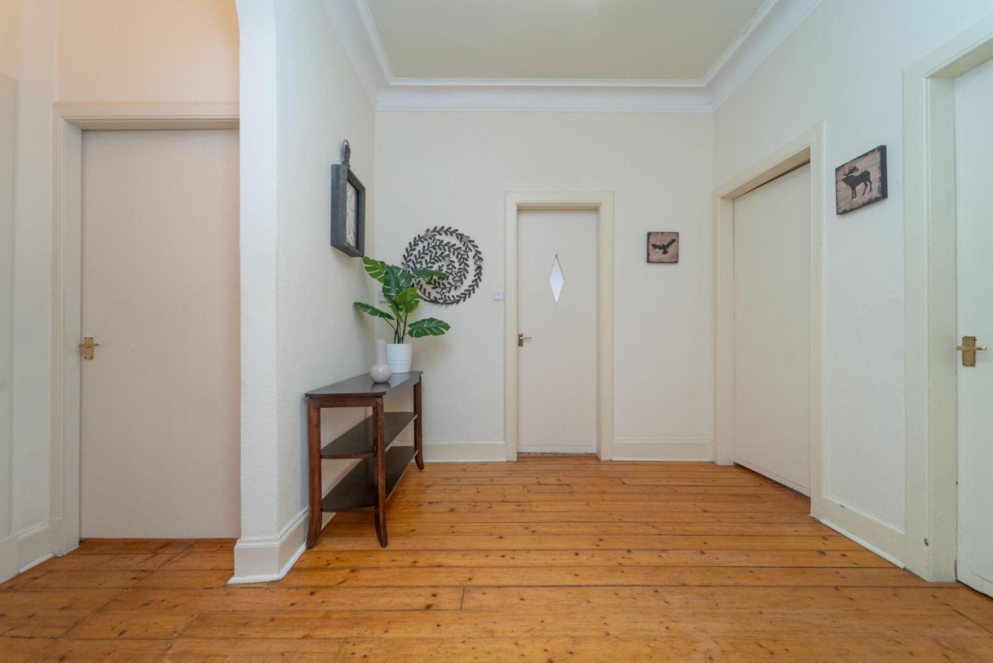 Large City Corner Apartment Edimburgo Exterior foto
